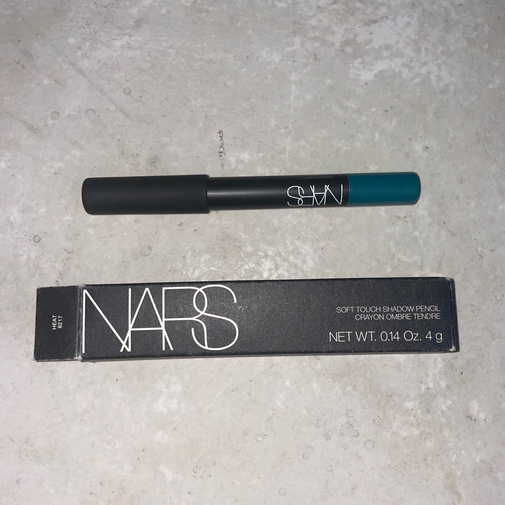 Nars shadow stick